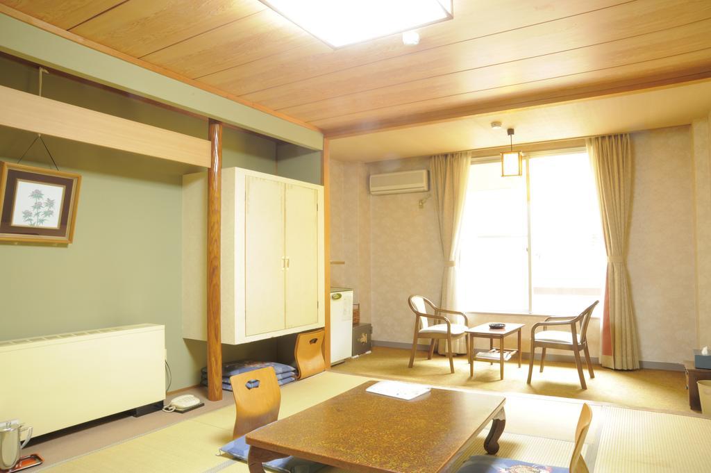 Takizawakan Hotel Maebashi Luaran gambar